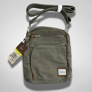 NWT Travel On Heritage Anti-Theft Tour Bag